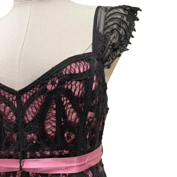 Betsey Johnson Y2K VINTAGE Black and Pink Lace Dress NWT